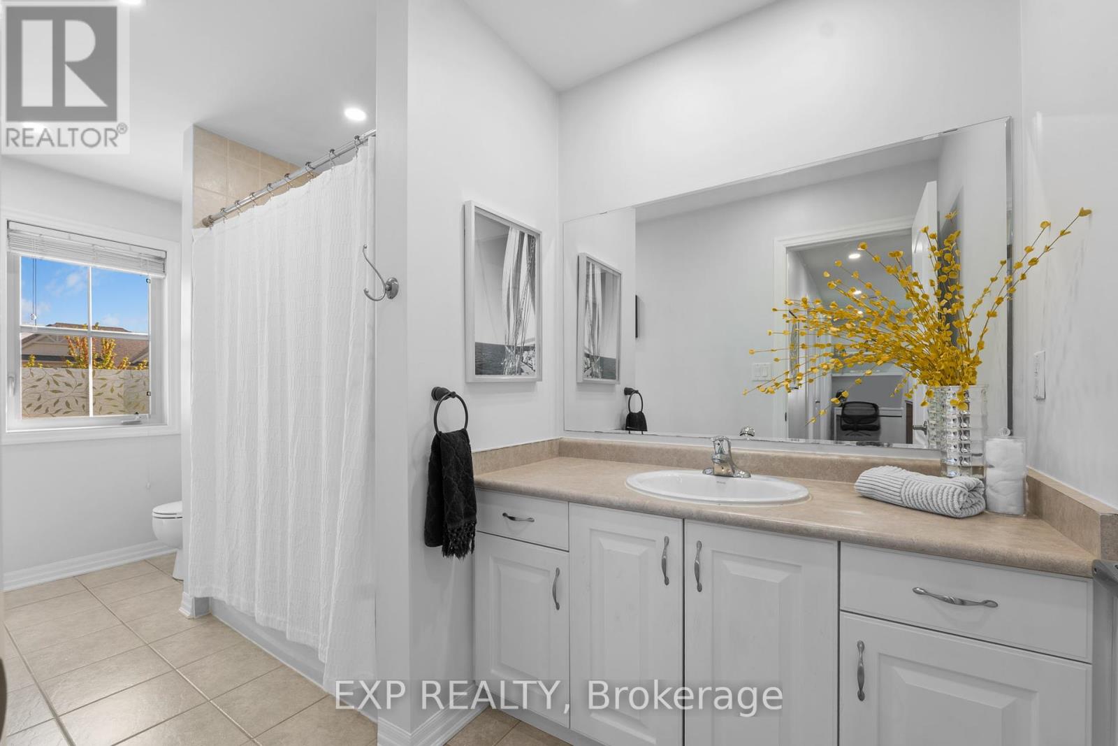 563 Fifty Road, Hamilton, Ontario  L8E 5T5 - Photo 24 - X12411240