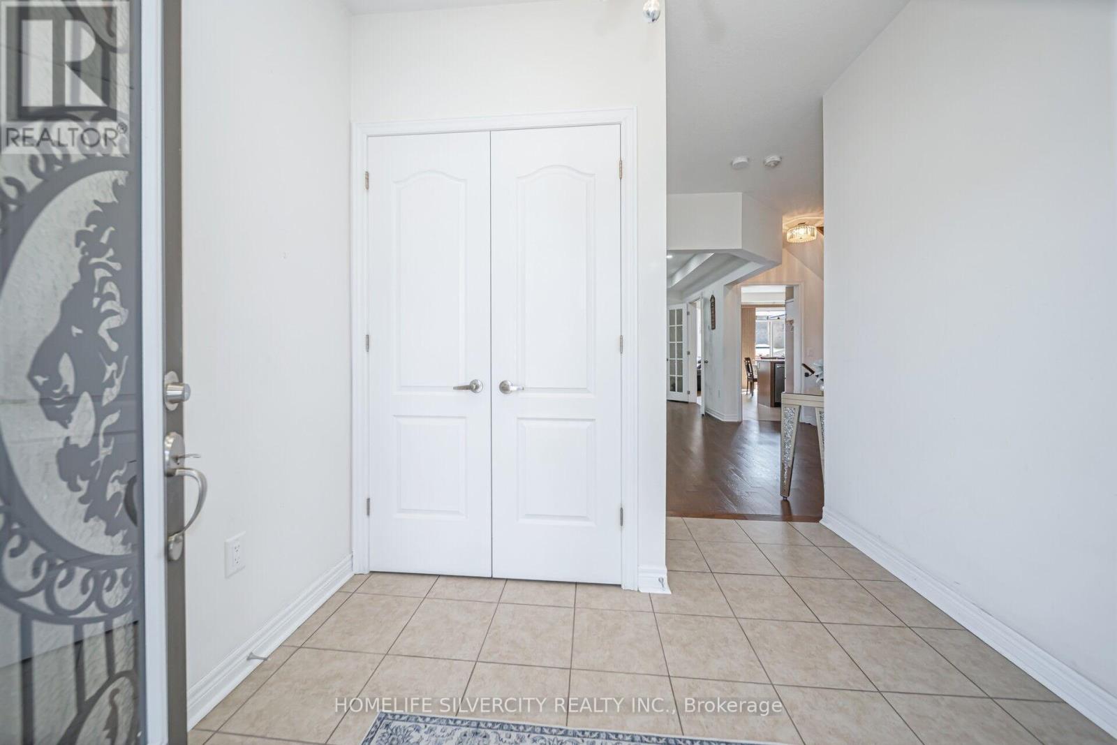 366 Porter Drive, Woodstock, Ontario  N4T 0H1 - Photo 4 - X12411190