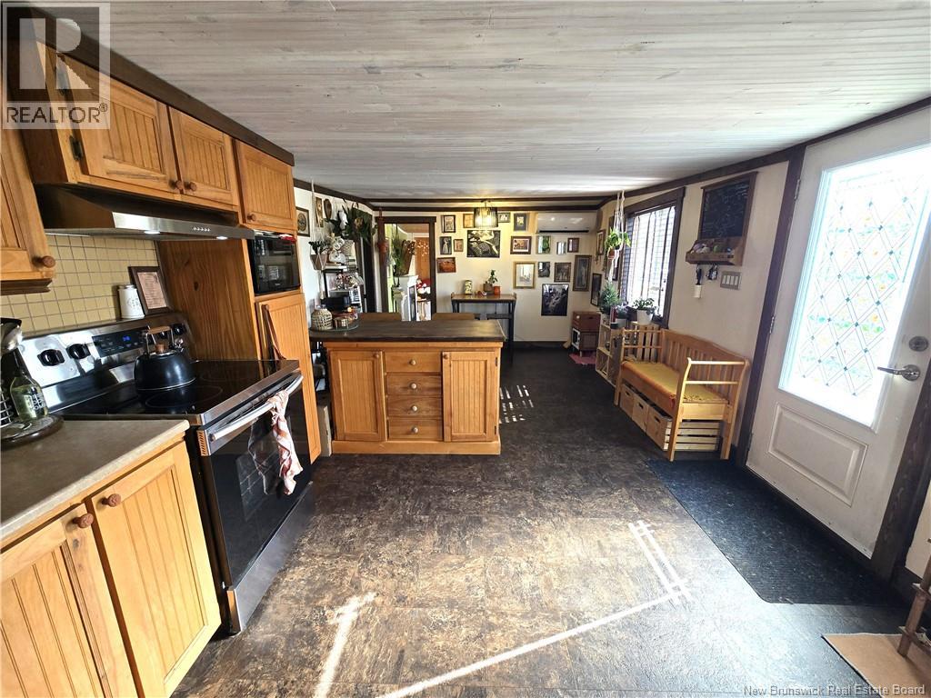 377 Isidore Boucher Boulevard, Saint-Jacques, New Brunswick  E7B 1X8 - Photo 3 - NB126955