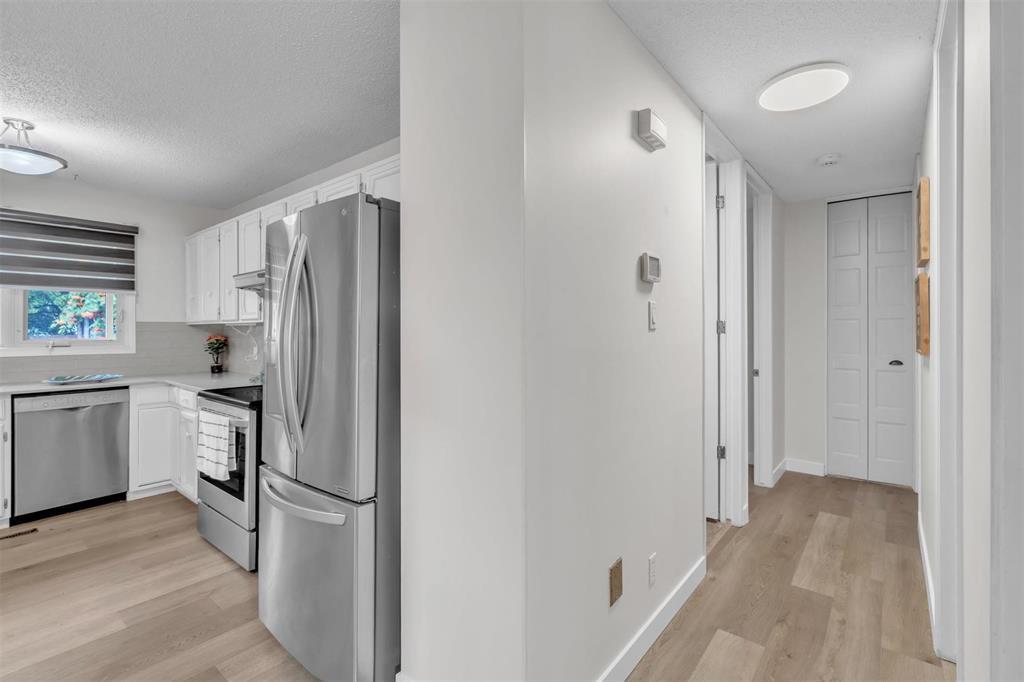 7 Stacey Bay, Winnipeg, Manitoba  R2K 3V4 - Photo 11 - 202523376