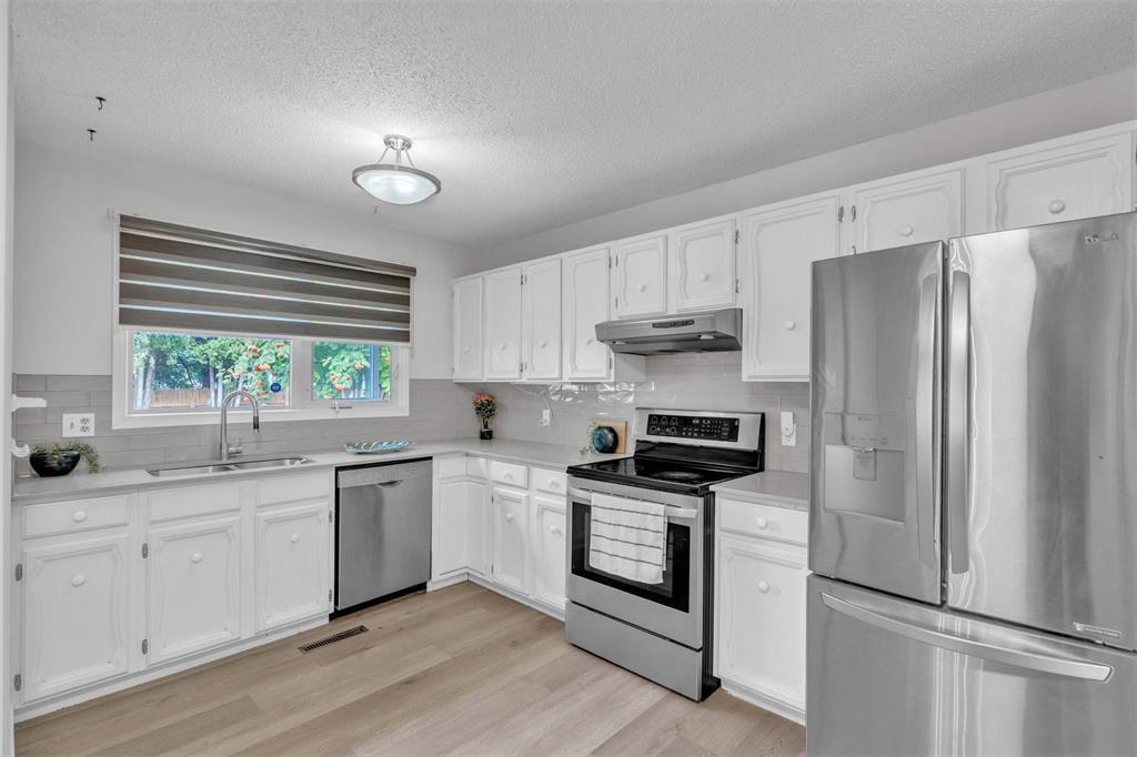 7 Stacey Bay, Winnipeg, Manitoba  R2K 3V4 - Photo 12 - 202523376
