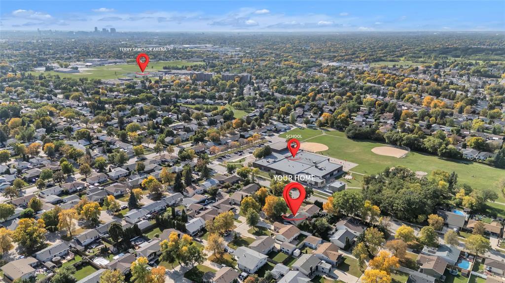 7 Stacey Bay, Winnipeg, Manitoba  R2K 3V4 - Photo 3 - 202523376
