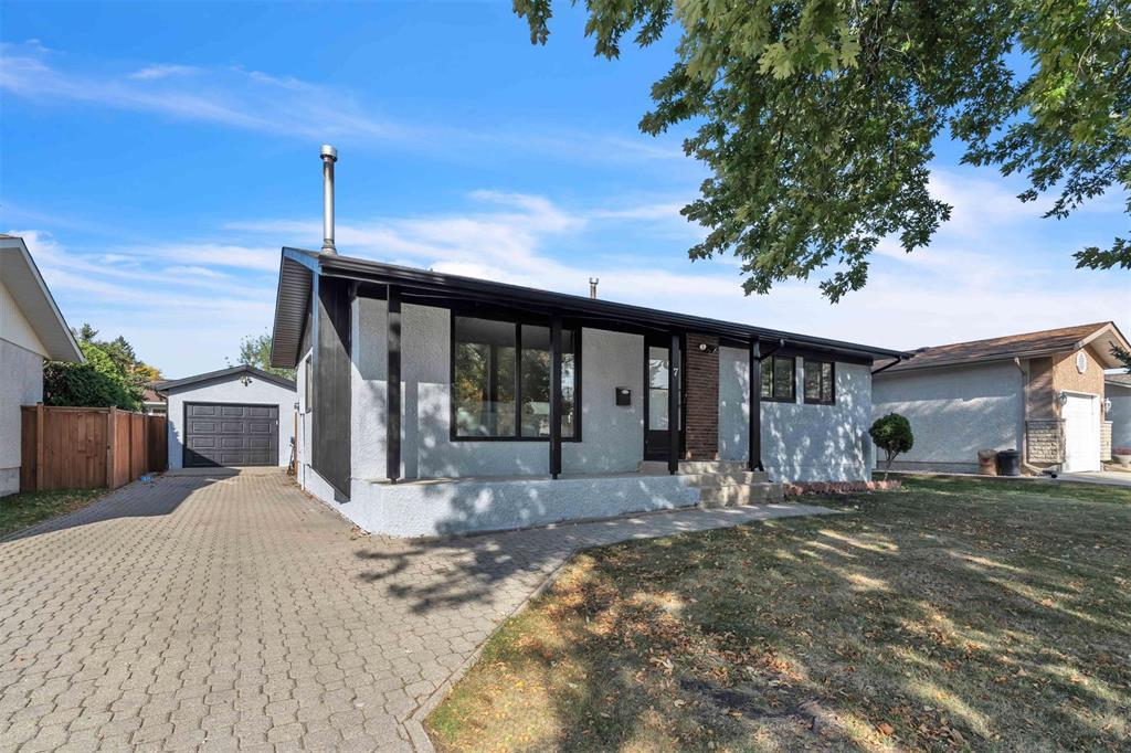 7 Stacey Bay, Winnipeg, Manitoba  R2K 3V4 - Photo 36 - 202523376