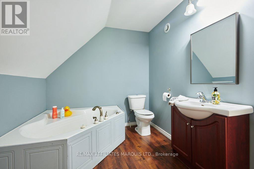 35 Nevada Street, North Stormont, Ontario  K0C 1W0 - Photo 29 - X12411211
