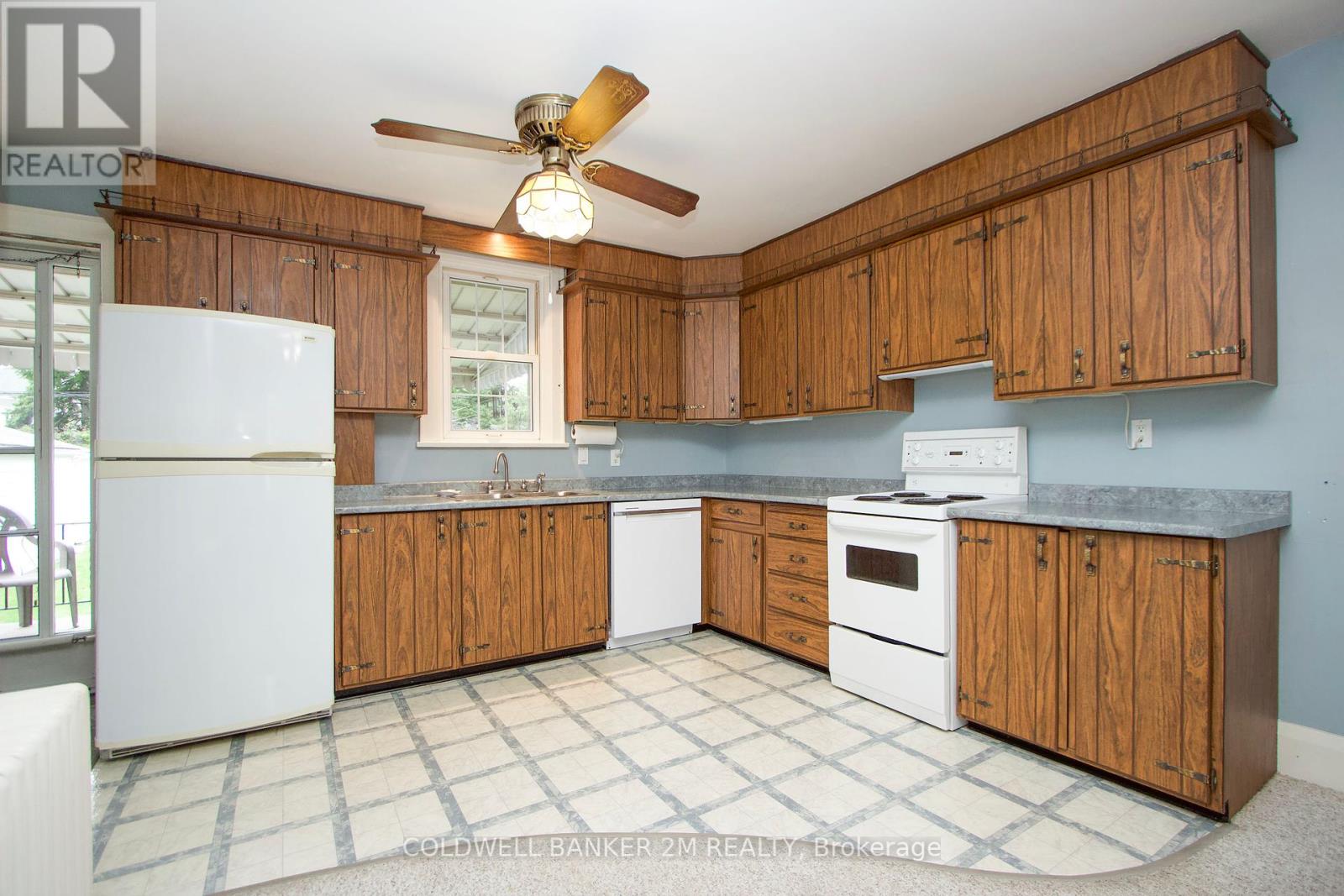 114 Lauder Road, Oshawa, Ontario  L1G 2H6 - Photo 4 - E12404112