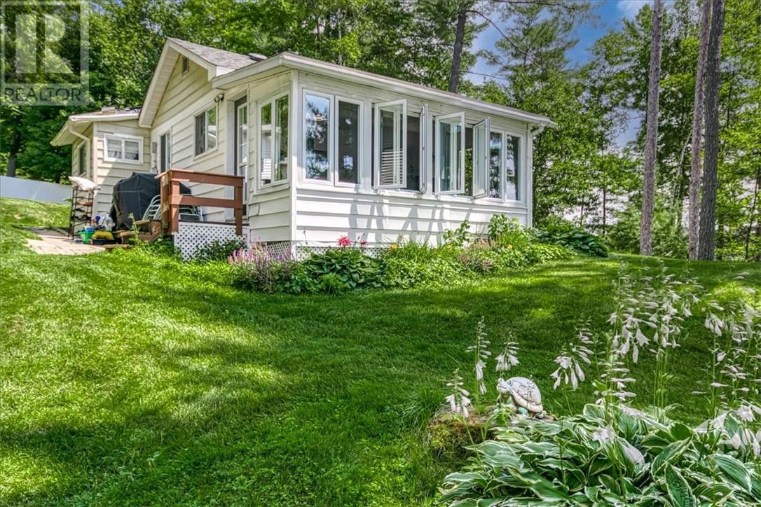 2033 Panache North Shore Road, Whitefish, Ontario  P0M 3E0 - Photo 3 - 2124773