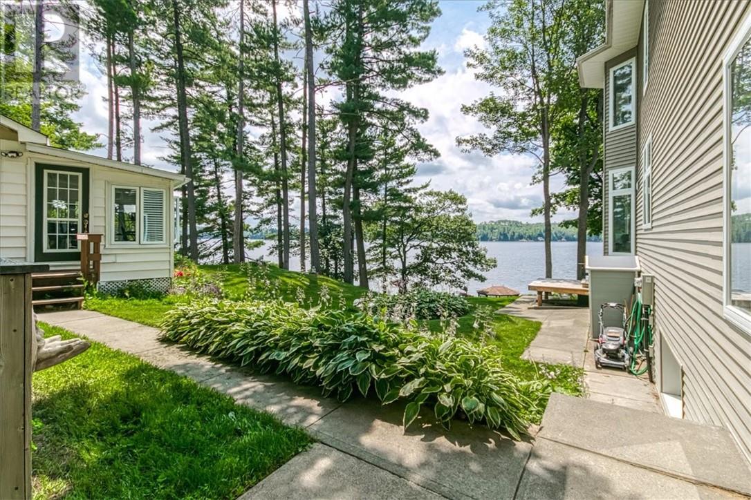 2033 Panache North Shore Road, Whitefish, Ontario  P0M 3E0 - Photo 4 - 2124773