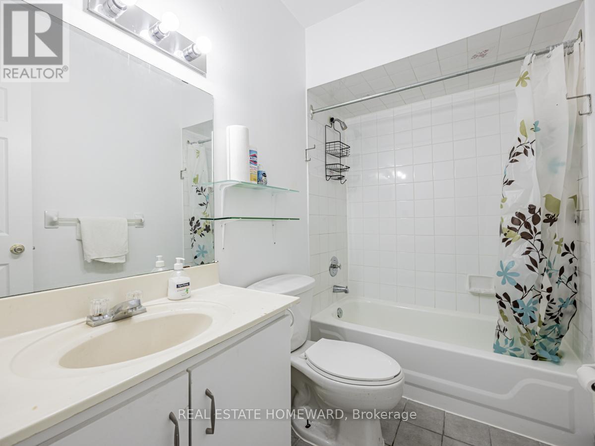 2438 Danforth Avenue, Toronto, Ontario  M4C 1K9 - Photo 33 - E12411223