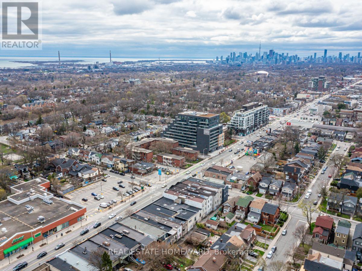 2438 Danforth Avenue, Toronto, Ontario  M4C 1K9 - Photo 9 - E12411223