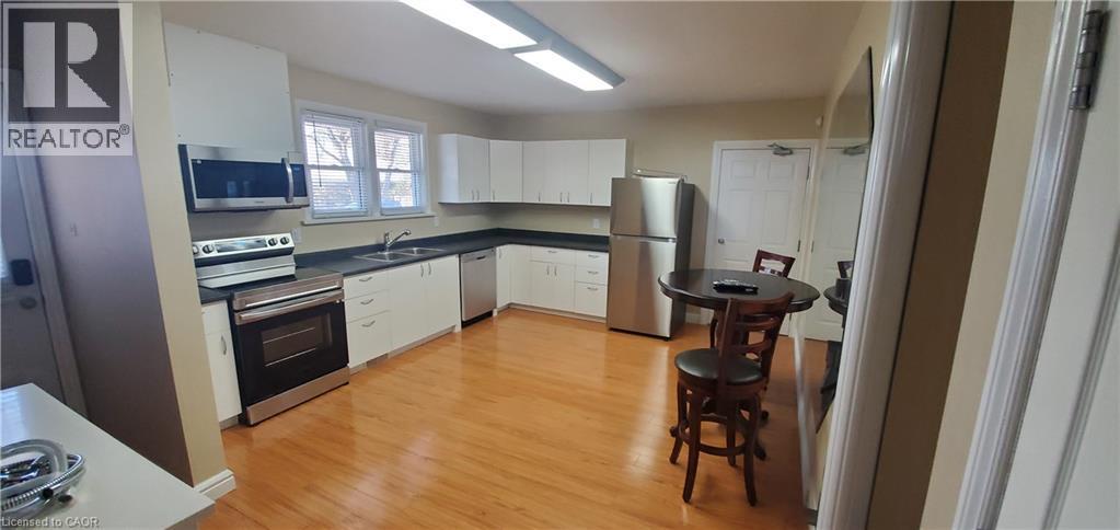 11 Belmont Avenue W, Kitchener, Ontario  N2M 1L2 - Photo 36 - 40770904
