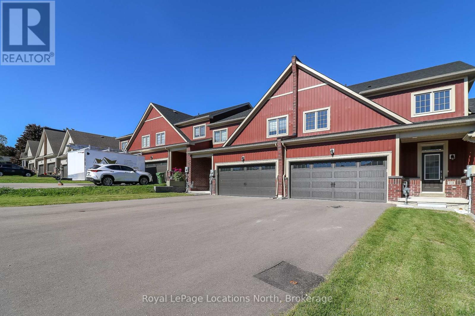 114 Stonebrook Way, Grey Highlands, Ontario  N0C 1H0 - Photo 2 - X12411275