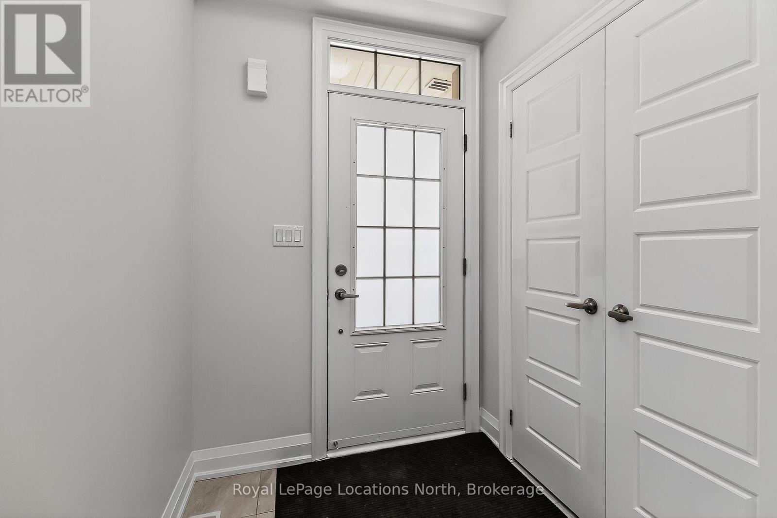 114 Stonebrook Way, Grey Highlands, Ontario  N0C 1H0 - Photo 4 - X12411275