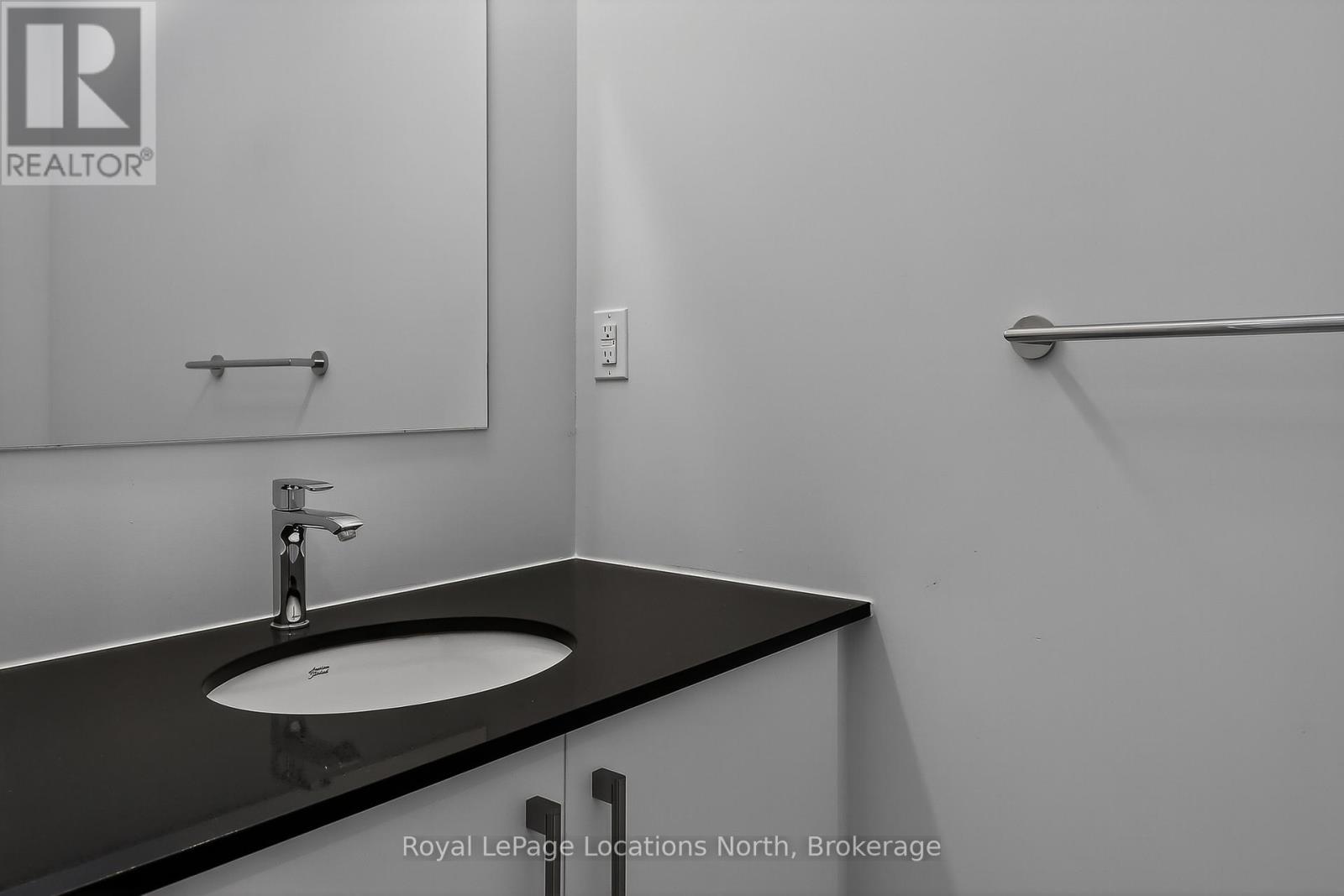 114 Stonebrook Way, Grey Highlands, Ontario  N0C 1H0 - Photo 5 - X12411275