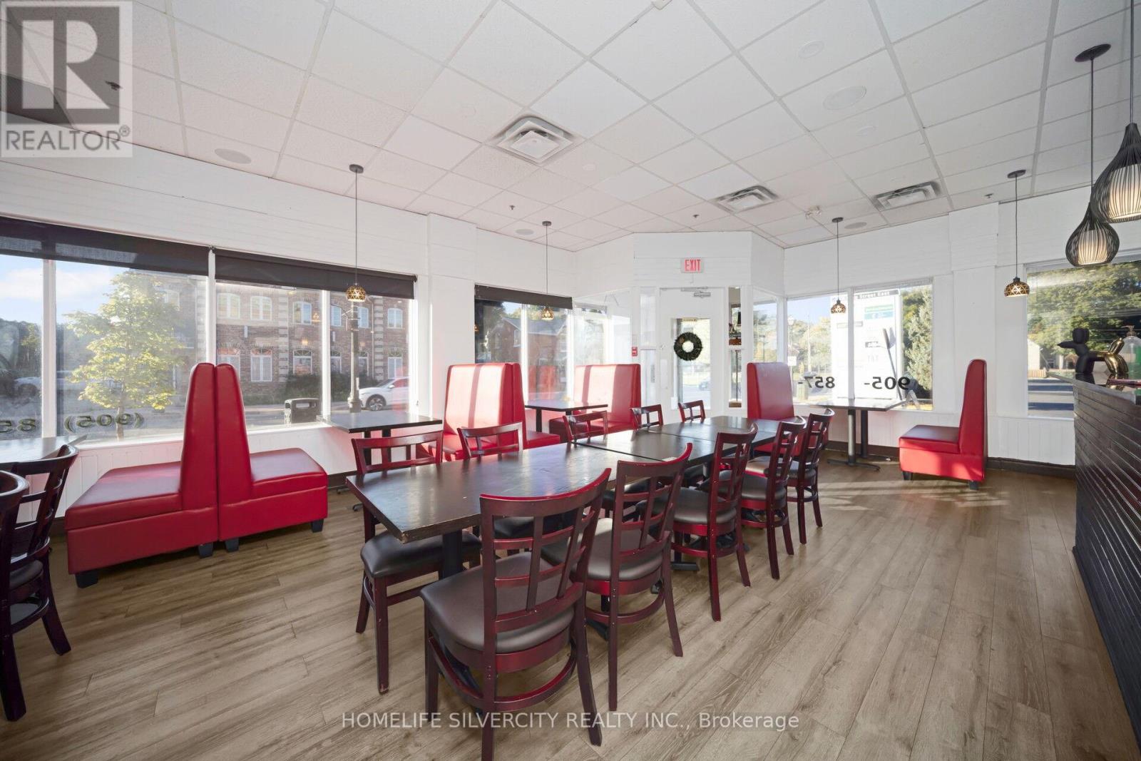 15 - 18 King Street E, Caledon (Bolton North), Ontario  L7E 1E8 - Photo 16 - W12411214