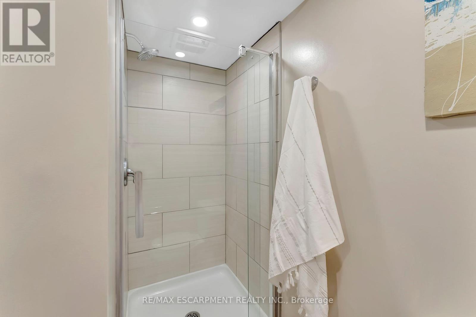 2387 Glenwood School Drive, Burlington (Freeman), Ontario  L7R 3R9 - Photo 21 - W12411217