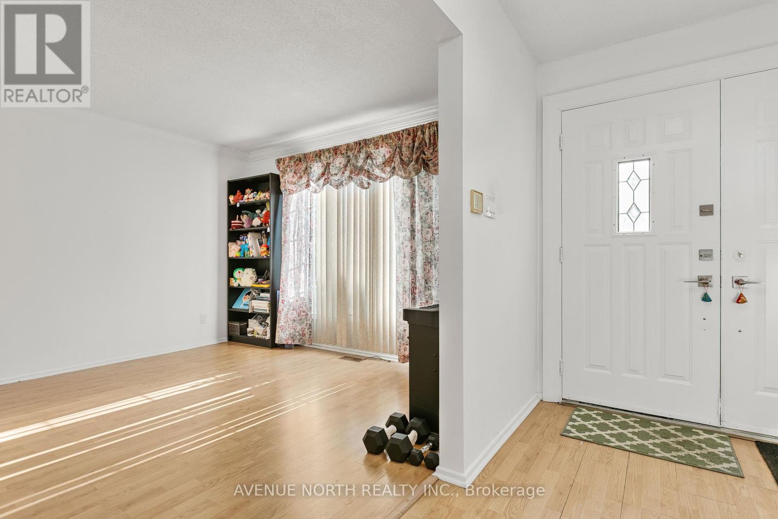 64 - 3260 Southgate Road, Ottawa, Ontario  K1V 8W9 - Photo 3 - X12411251