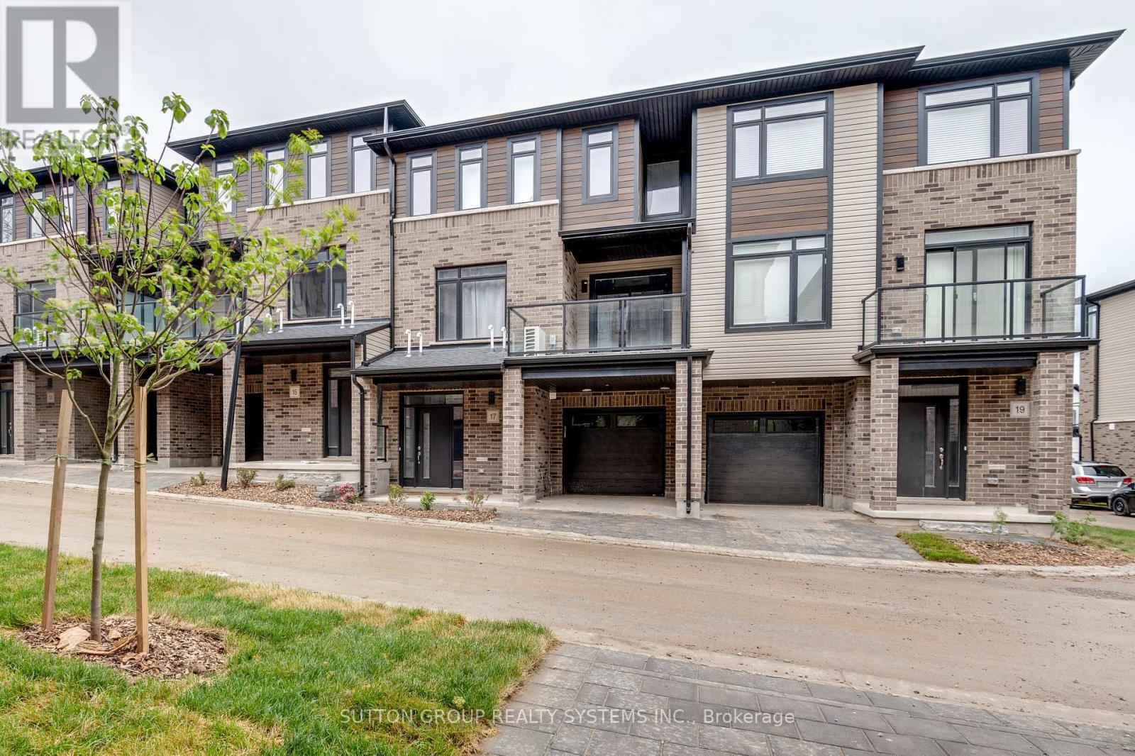 17 - 2610 Kettering Place, London South, Ontario  N6M 0J4 - Photo 2 - X12411220