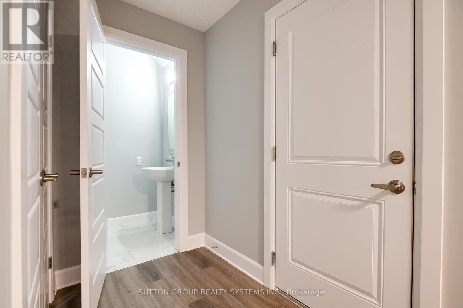 17 - 2610 Kettering Place, London South, Ontario  N6M 0J4 - Photo 8 - X12411220
