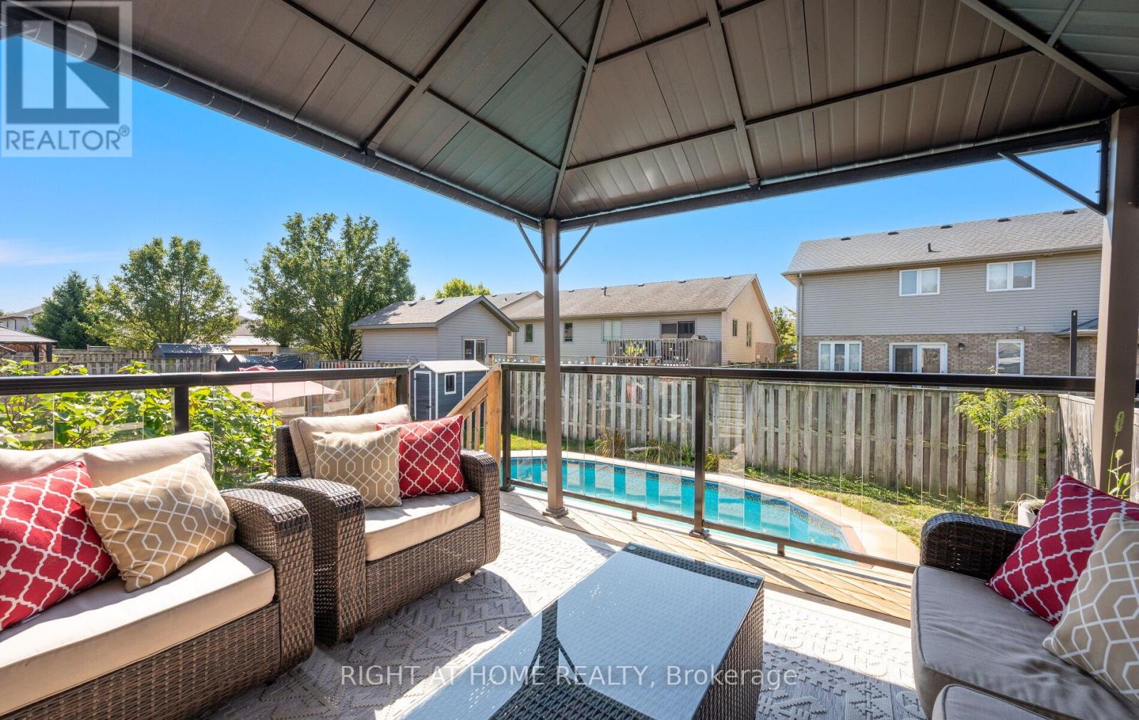 587 Spitfire Street, Woodstock, Ontario  N4T 0B5 - Photo 26 - X12411236