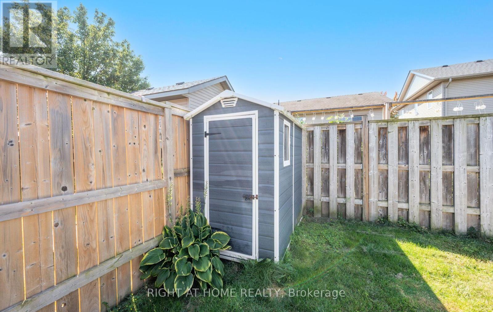 587 Spitfire Street, Woodstock, Ontario  N4T 0B5 - Photo 31 - X12411236