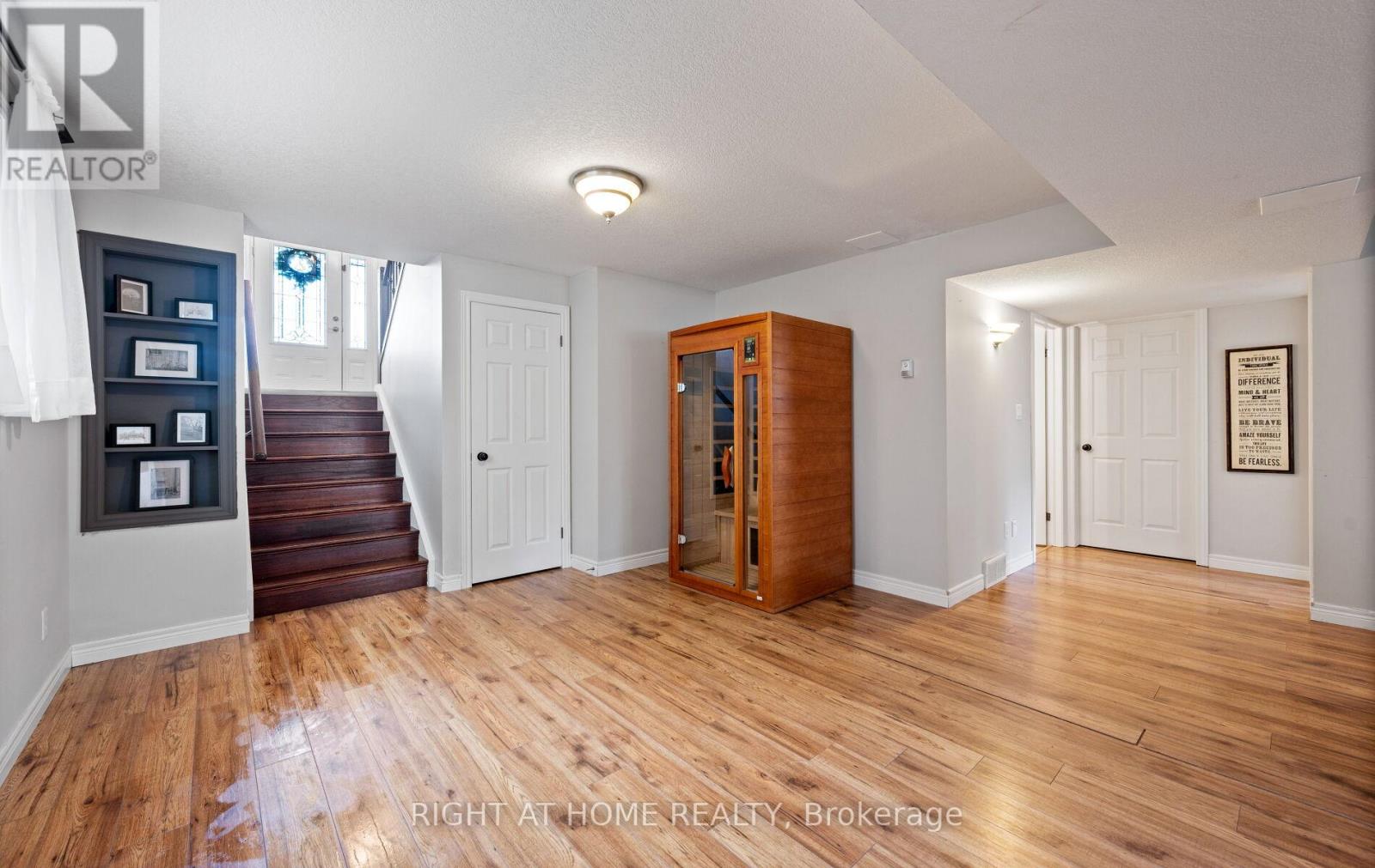 587 Spitfire Street, Woodstock, Ontario  N4T 0B5 - Photo 33 - X12411236