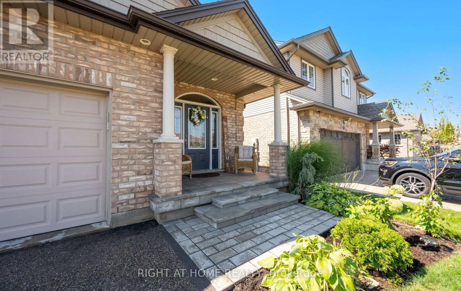 587 Spitfire Street, Woodstock, Ontario  N4T 0B5 - Photo 4 - X12411236