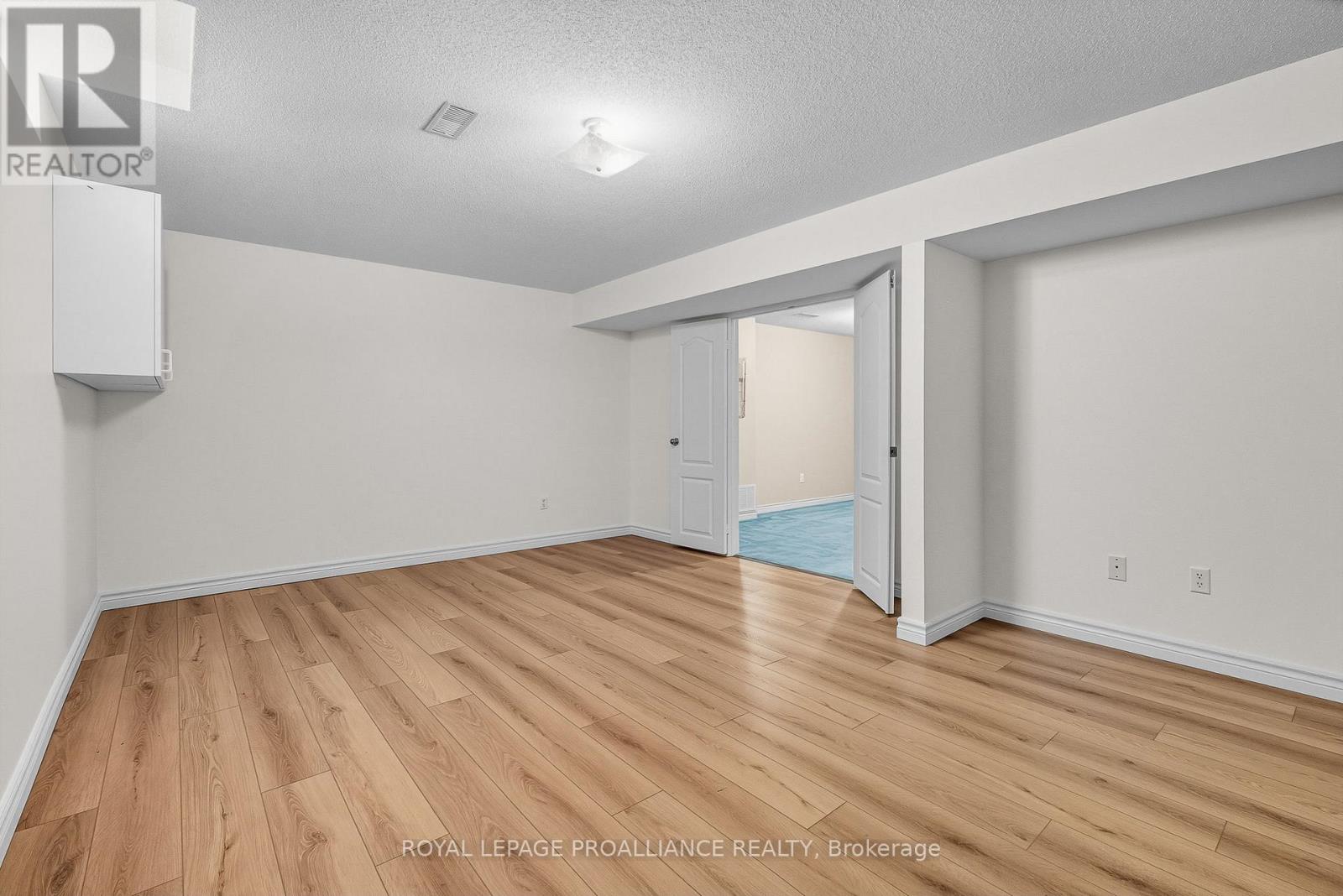 20 Patrick Drive, Whitby, Ontario  L1R 2L1 - Photo 38 - E12410193