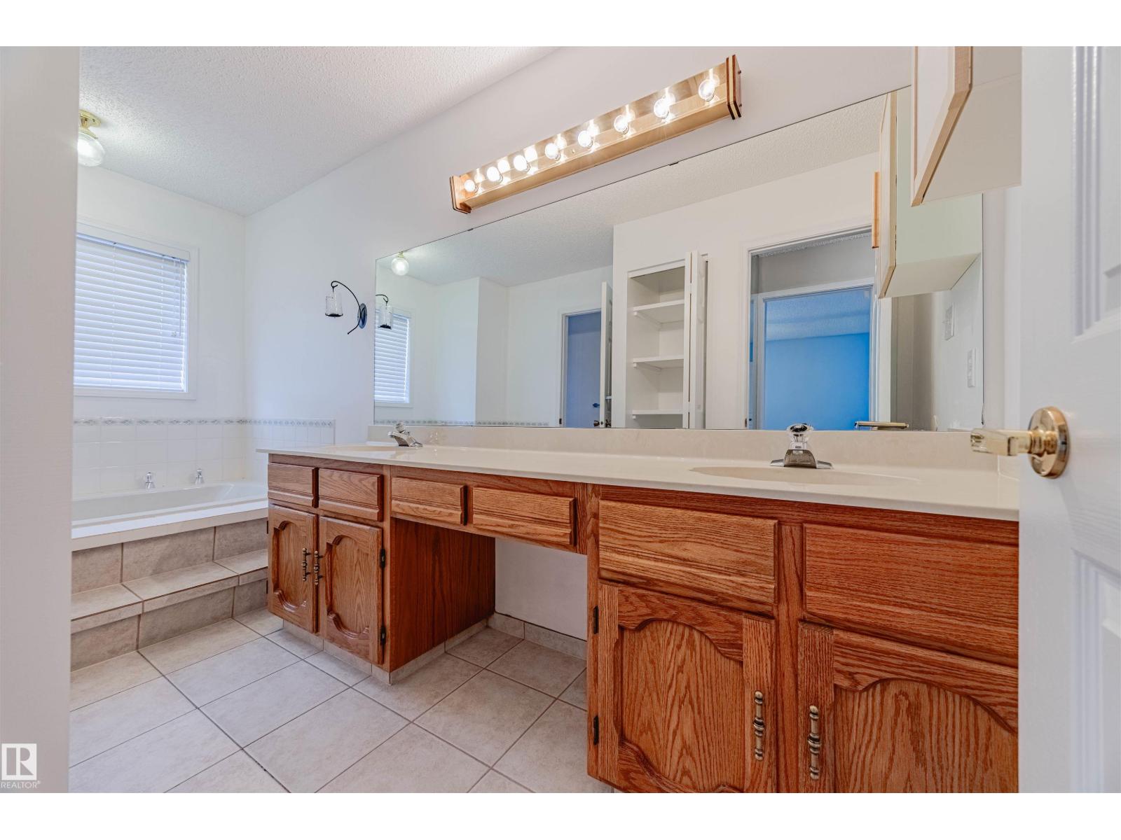 1602 106 St Nw, Edmonton, Alberta  T6J 5B6 - Photo 43 - E4458282