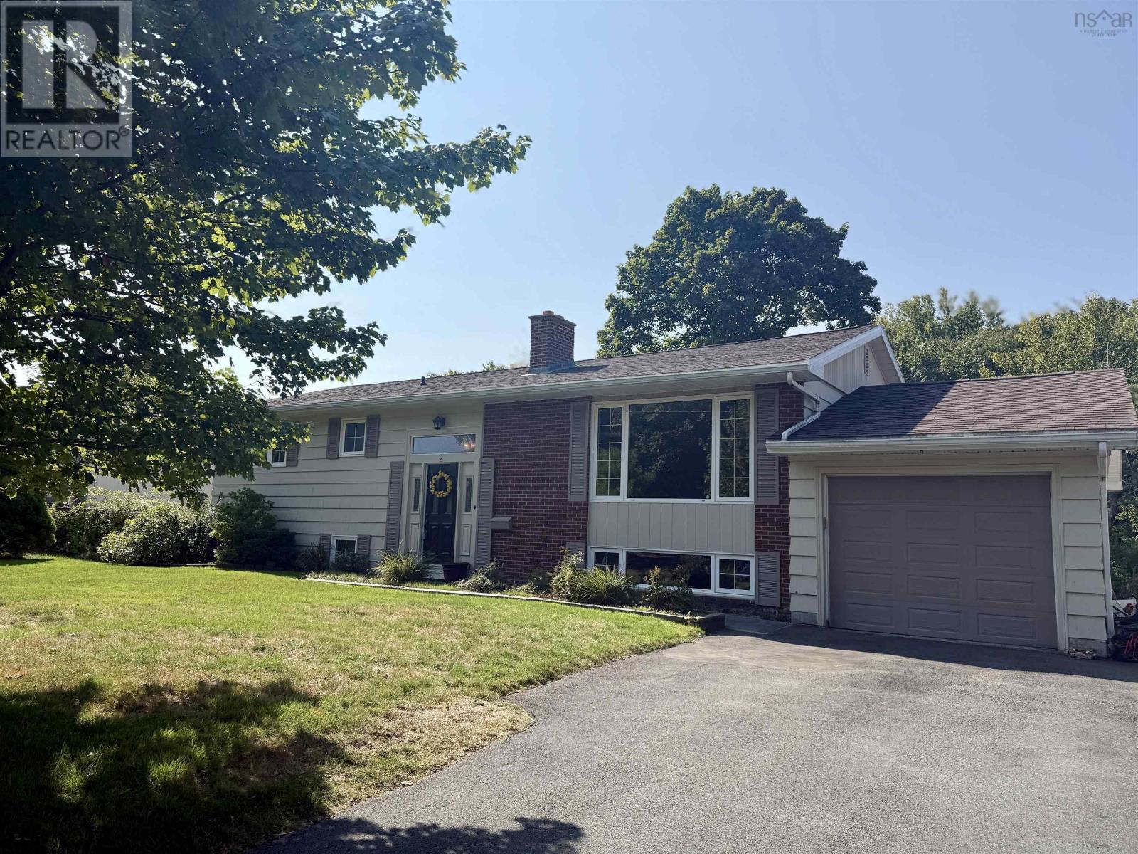 Property at 2 Laurentian Drive image 1
