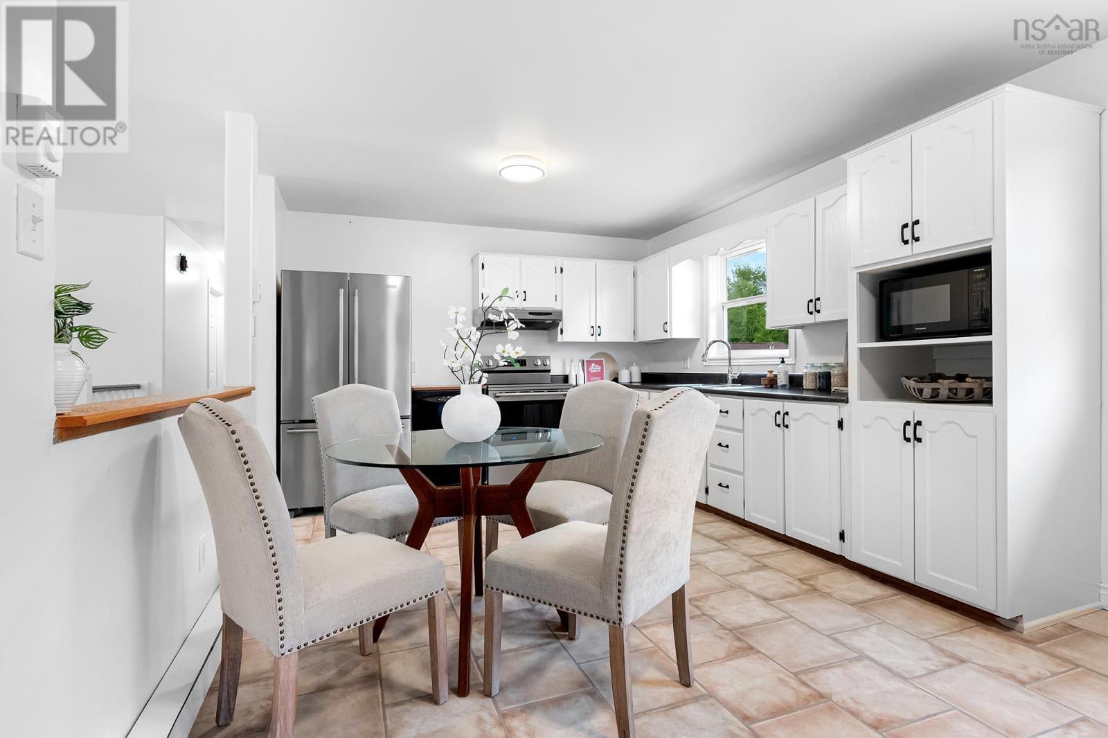 19 Walker Street, Lake Echo, Nova Scotia  B3E 1M4 - Photo 6 - 202523289