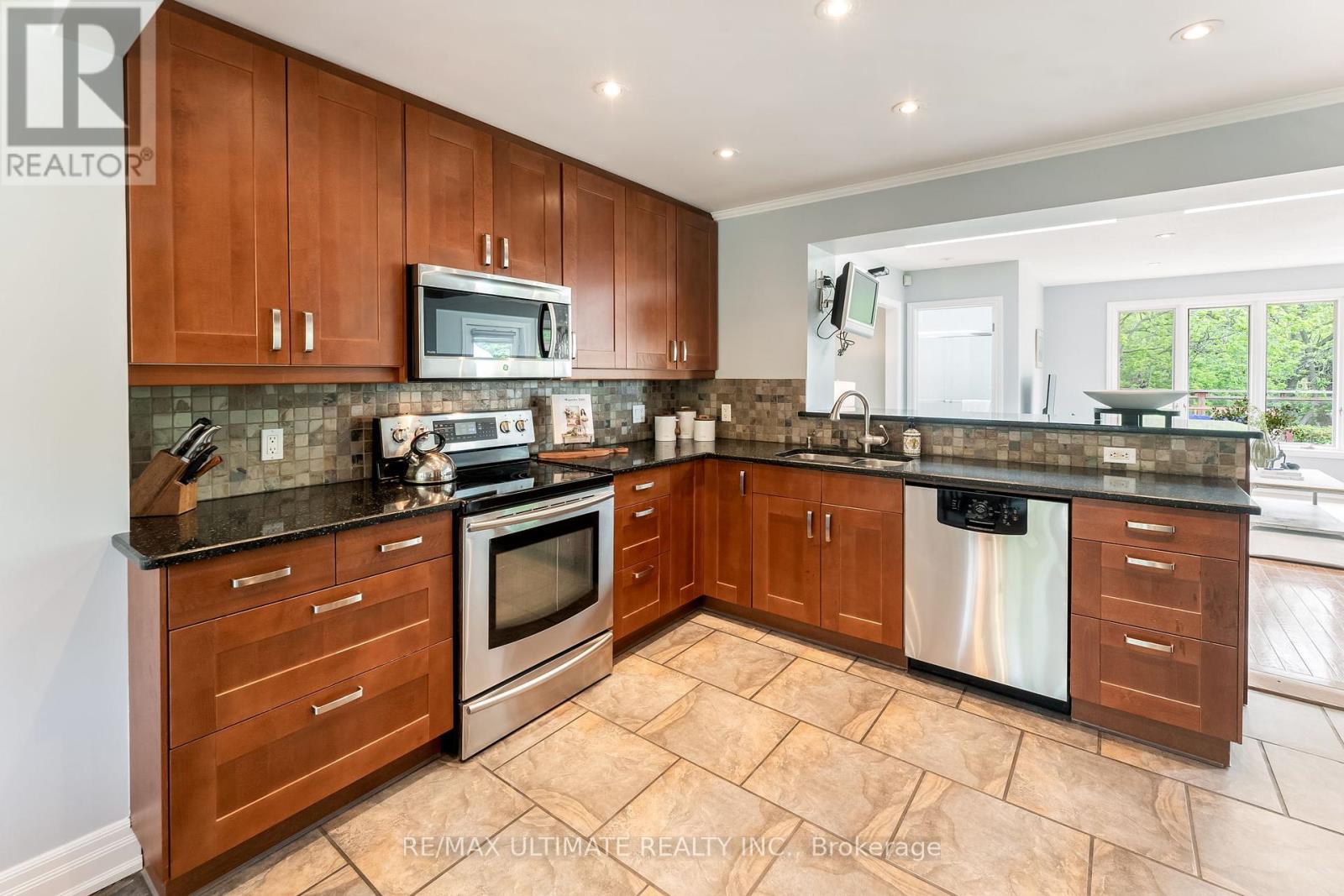 69 Midland Avenue, Toronto, Ontario  M1N 3Z8 - Photo 10 - E12411268