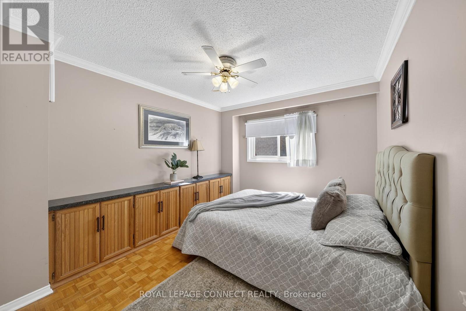 90 Golf Links Drive, Aurora, Ontario  L4G 3V3 - Photo 19 - N12411269