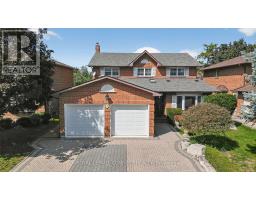 90 GOLF LINKS DRIVE, Aurora, Ontario