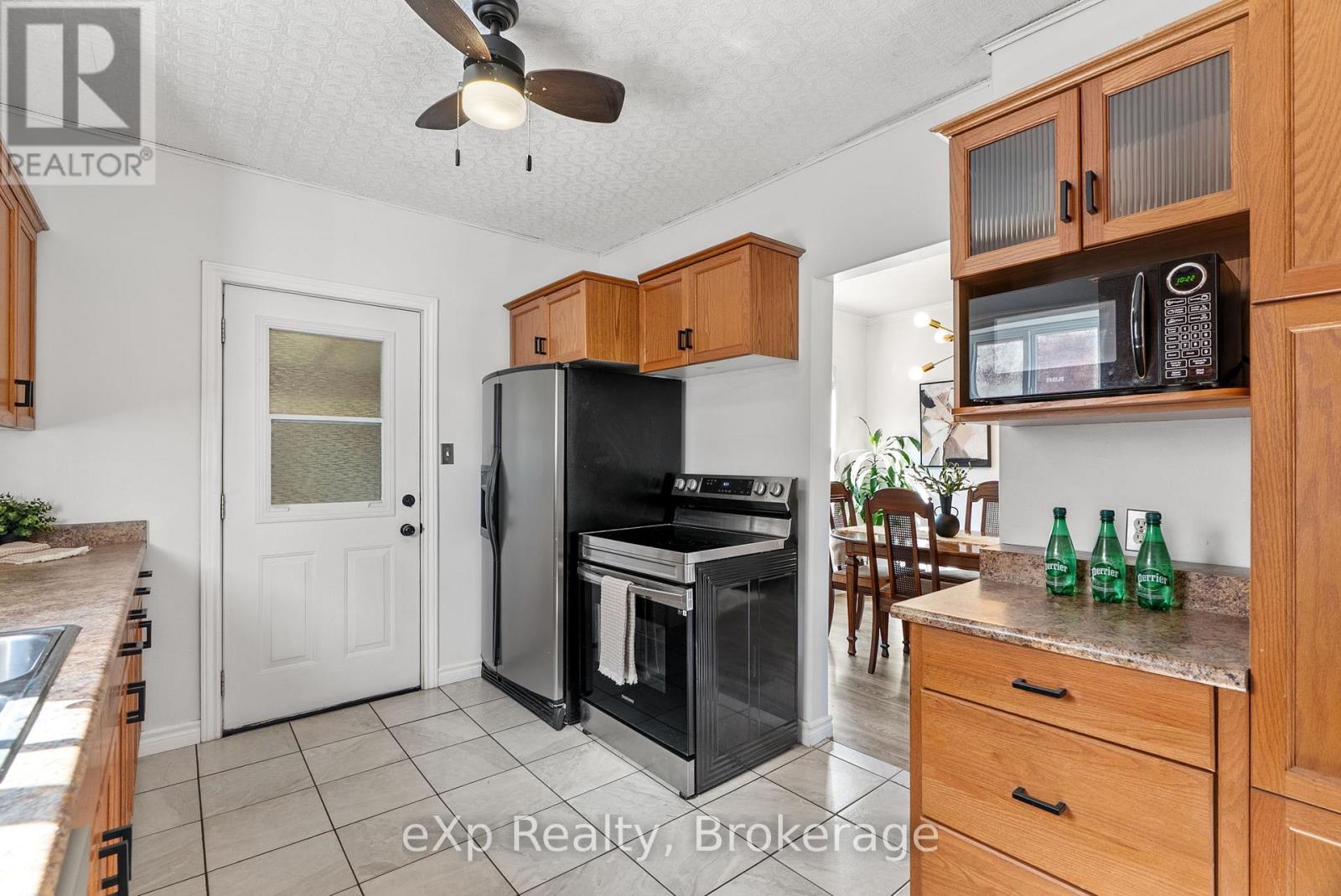 63 Guelph Street, Stratford, Ontario  N5A 3W7 - Photo 15 - X12411282
