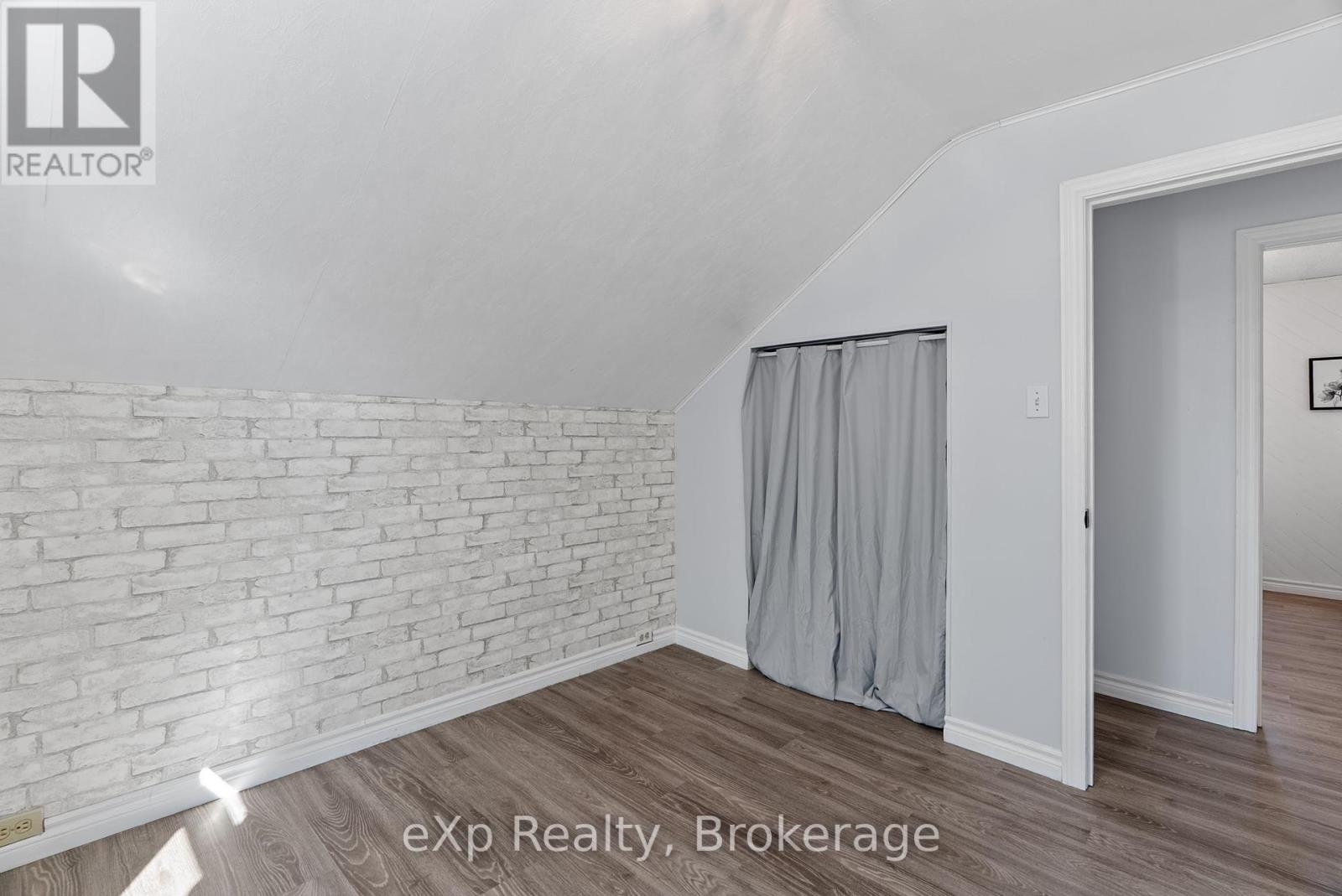 63 Guelph Street, Stratford, Ontario  N5A 3W7 - Photo 21 - X12411282