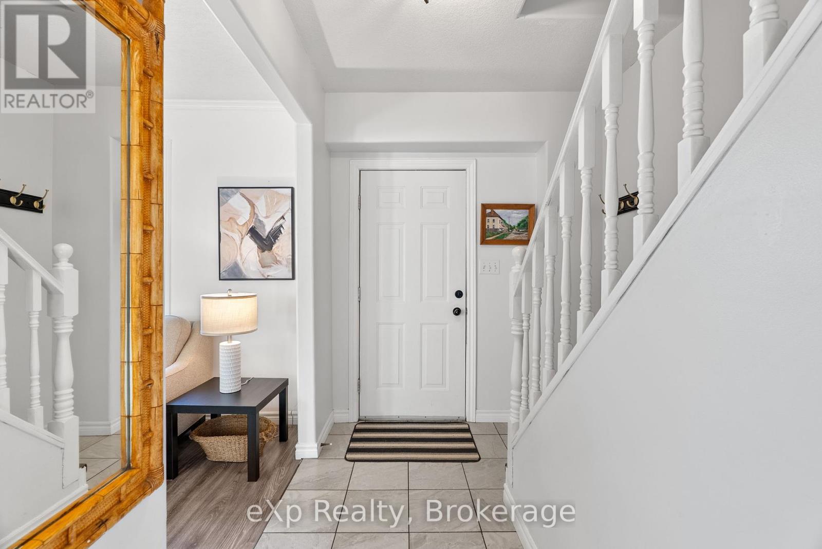 63 Guelph Street, Stratford, Ontario  N5A 3W7 - Photo 6 - X12411282