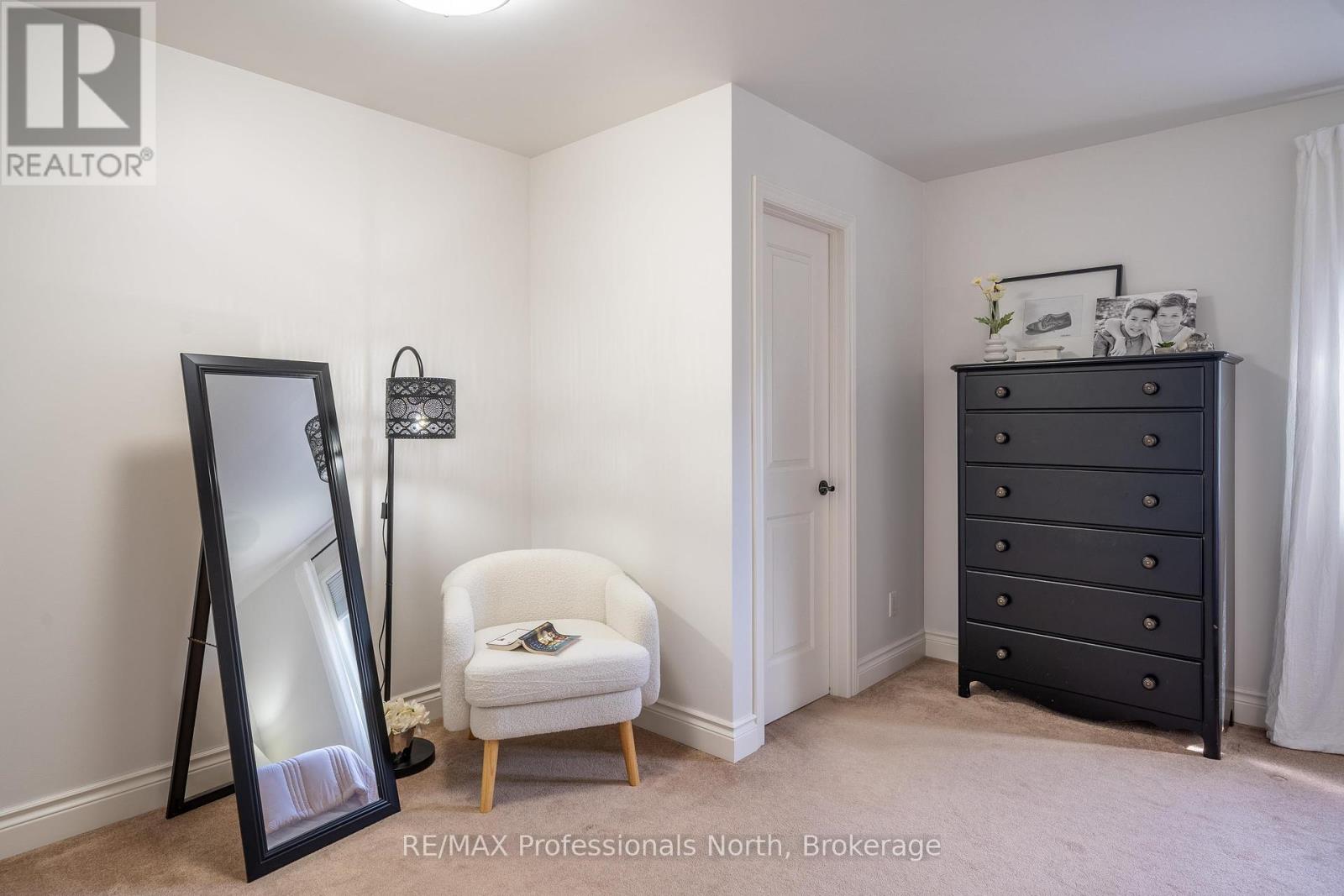 23 Thomas Crescent, Huntsville, Ontario  P1H 2M3 - Photo 32 - X12411335