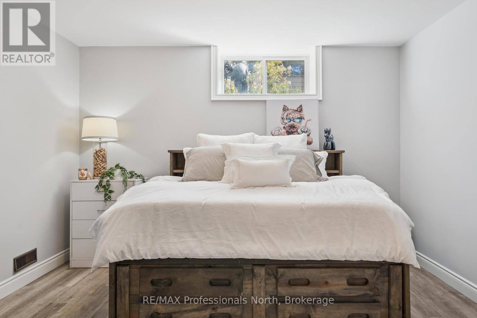 23 Thomas Crescent, Huntsville, Ontario  P1H 2M3 - Photo 43 - X12411335