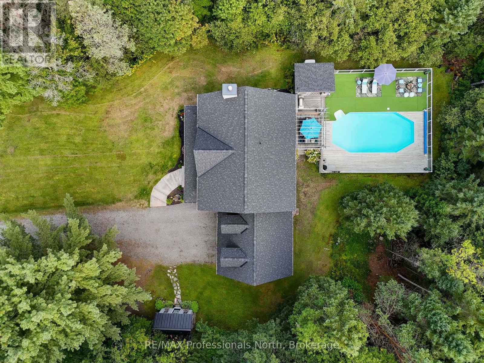 23 Thomas Crescent, Huntsville, Ontario  P1H 2M3 - Photo 44 - X12411335