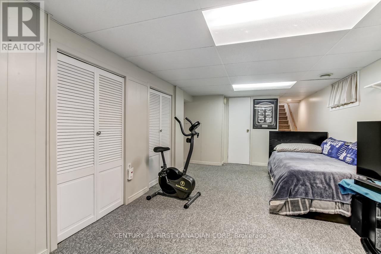 1290 Langmuir Avenue, London East, Ontario  N5W 2G3 - Photo 13 - X12411283