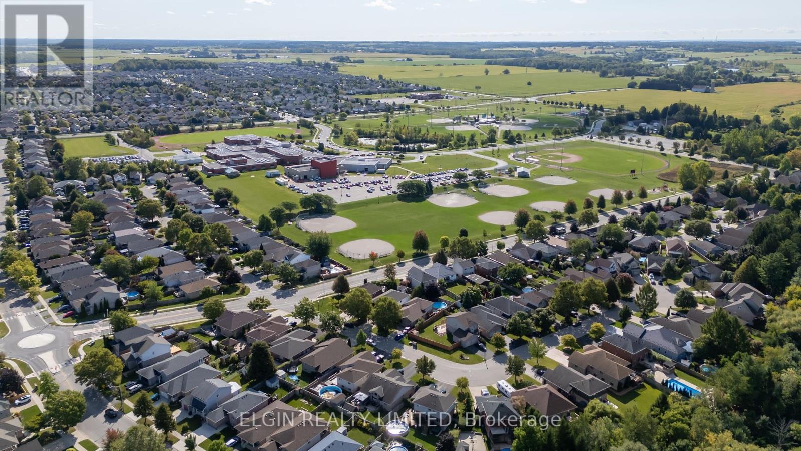 2 Galbraith Court, St. Thomas, Ontario  N5R 6G8 - Photo 10 - X12411290