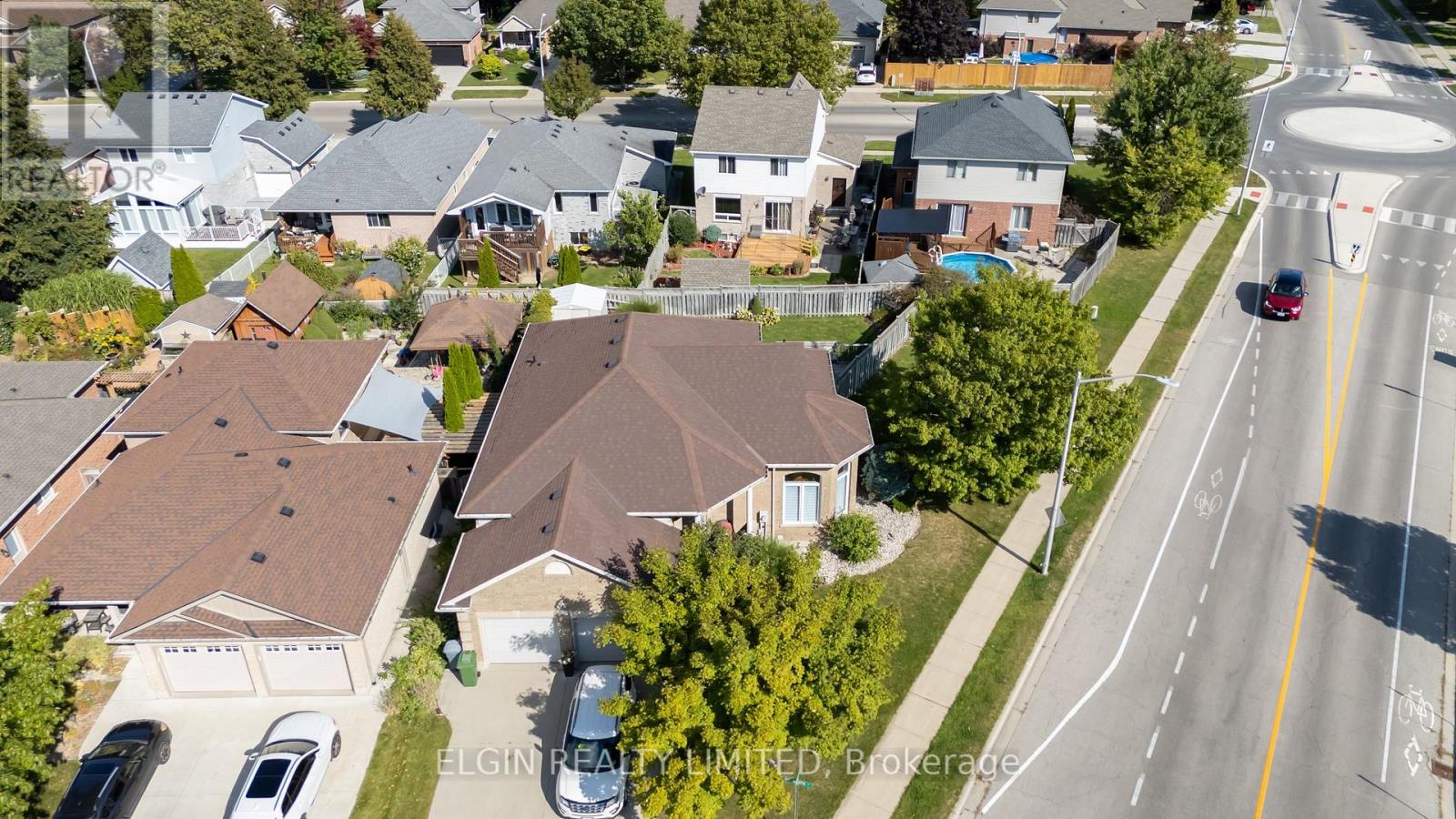 2 Galbraith Court, St. Thomas, Ontario  N5R 6G8 - Photo 13 - X12411290