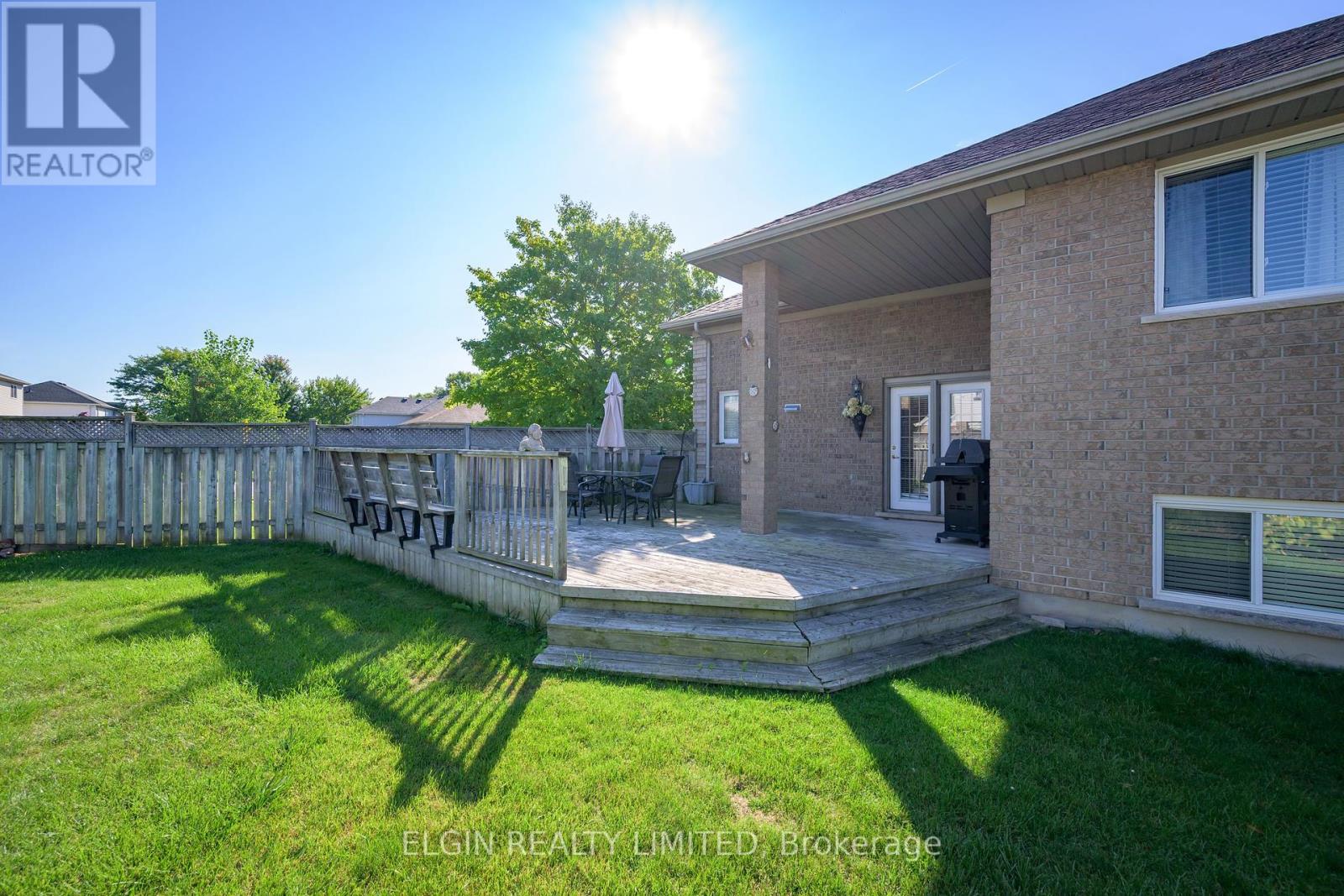 2 Galbraith Court, St. Thomas, Ontario  N5R 6G8 - Photo 21 - X12411290