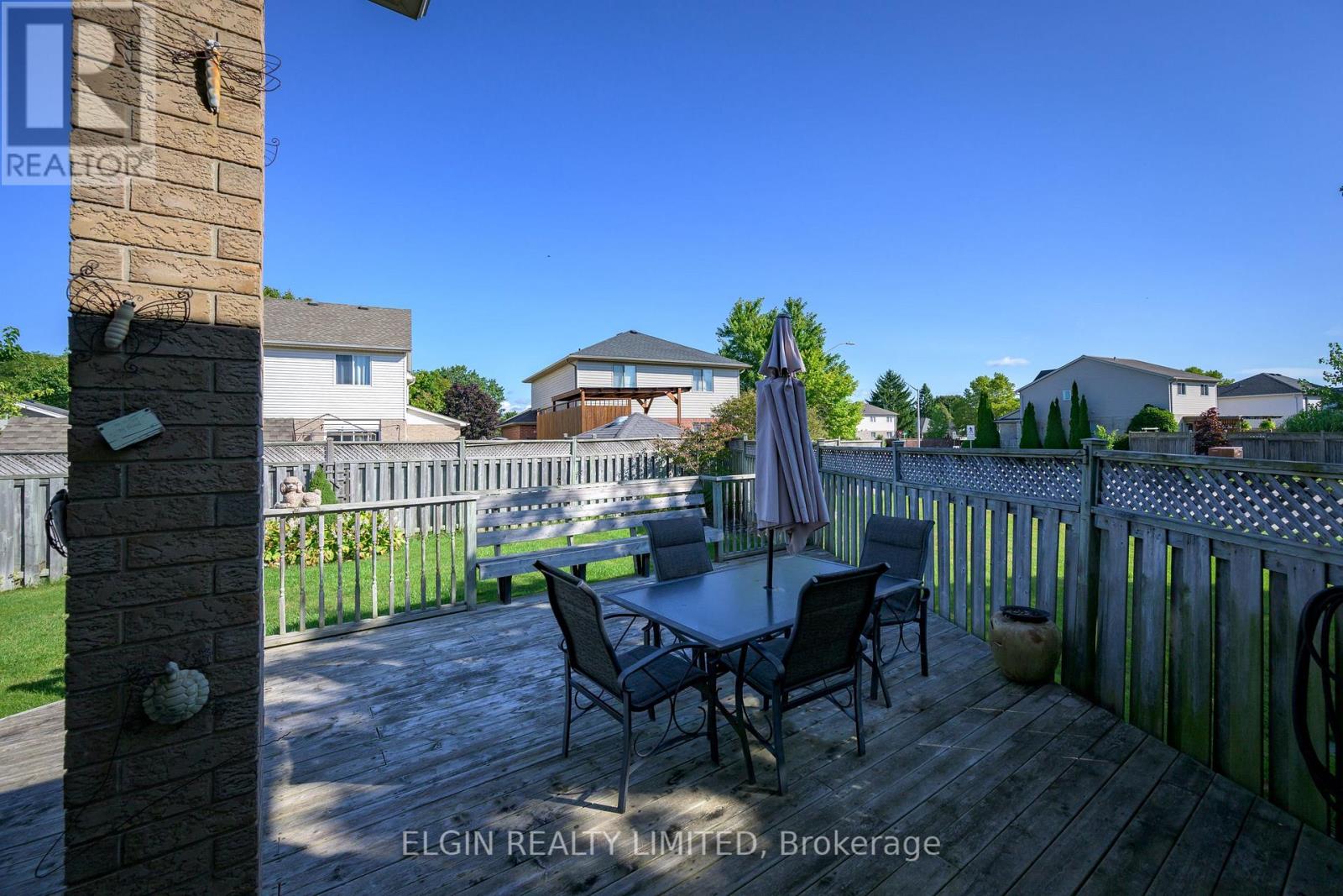 2 Galbraith Court, St. Thomas, Ontario  N5R 6G8 - Photo 24 - X12411290