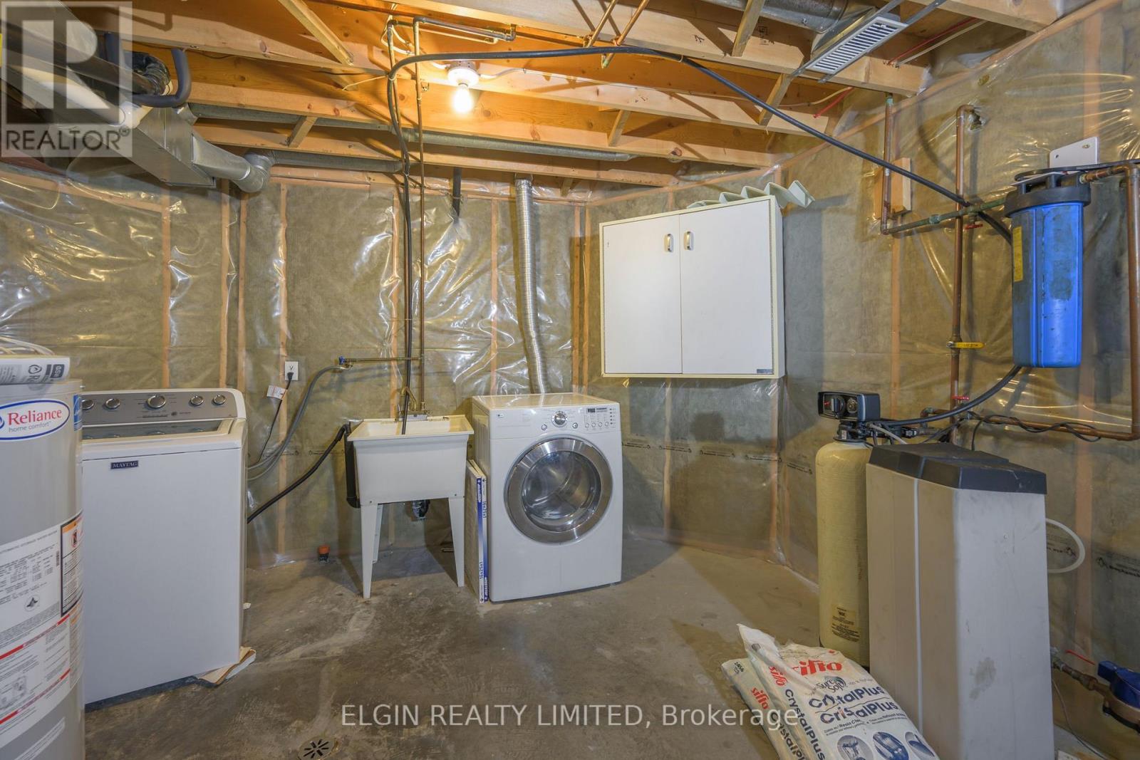 2 Galbraith Court, St. Thomas, Ontario  N5R 6G8 - Photo 46 - X12411290