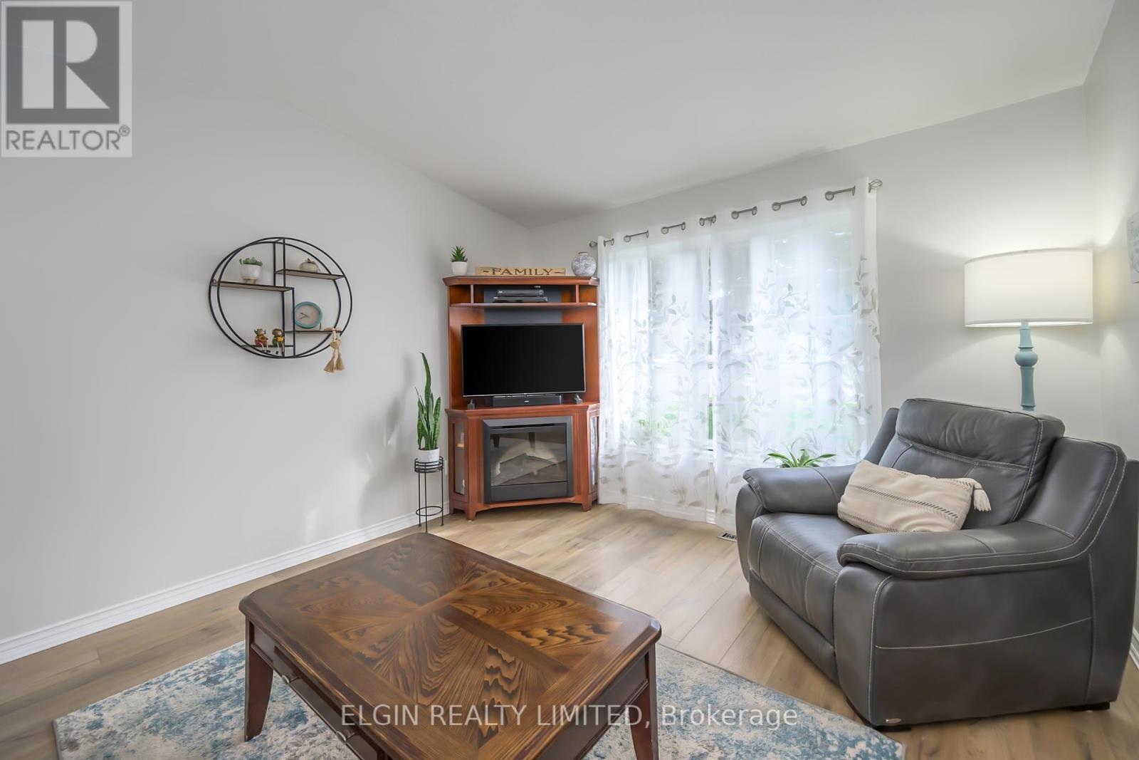 234 Kettle Creek Drive, Central Elgin, Ontario  N0L 1B0 - Photo 19 - X12411293