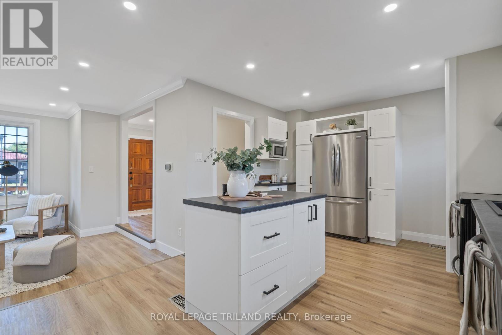 132 Brunswick Avenue, London North, Ontario  N6G 3K8 - Photo 14 - X12411313