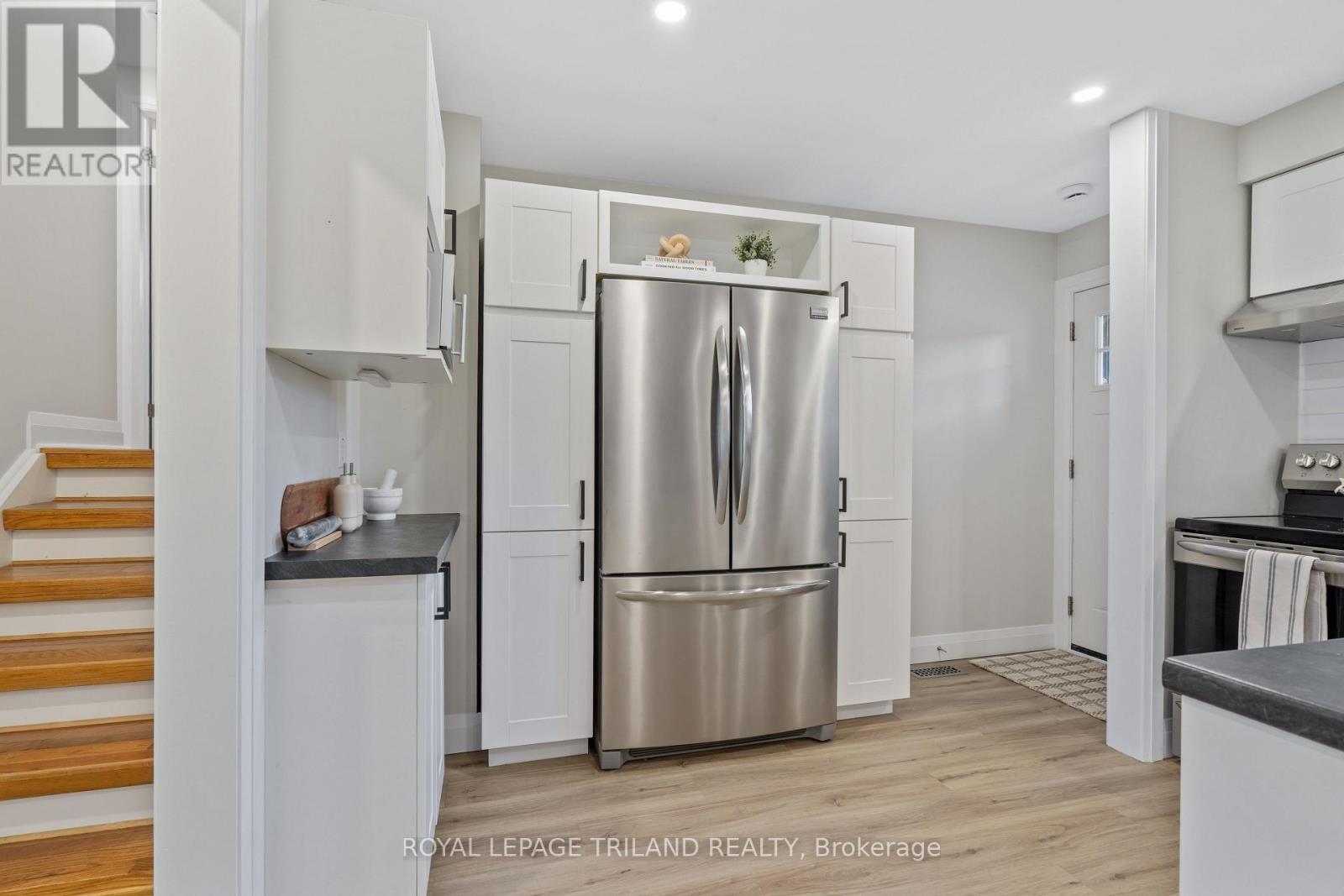 132 Brunswick Avenue, London North, Ontario  N6G 3K8 - Photo 17 - X12411313