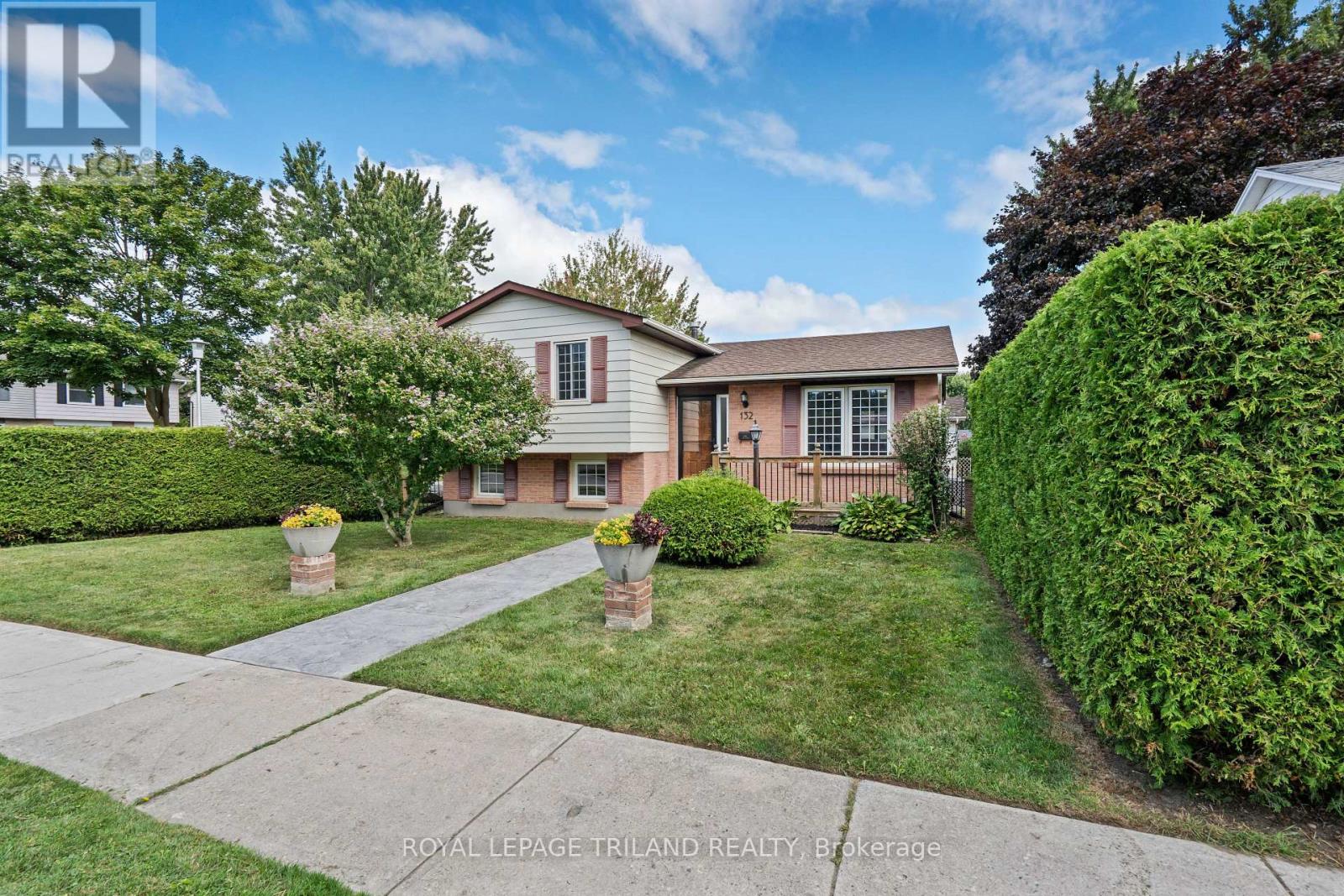 132 Brunswick Avenue, London North, Ontario  N6G 3K8 - Photo 2 - X12411313
