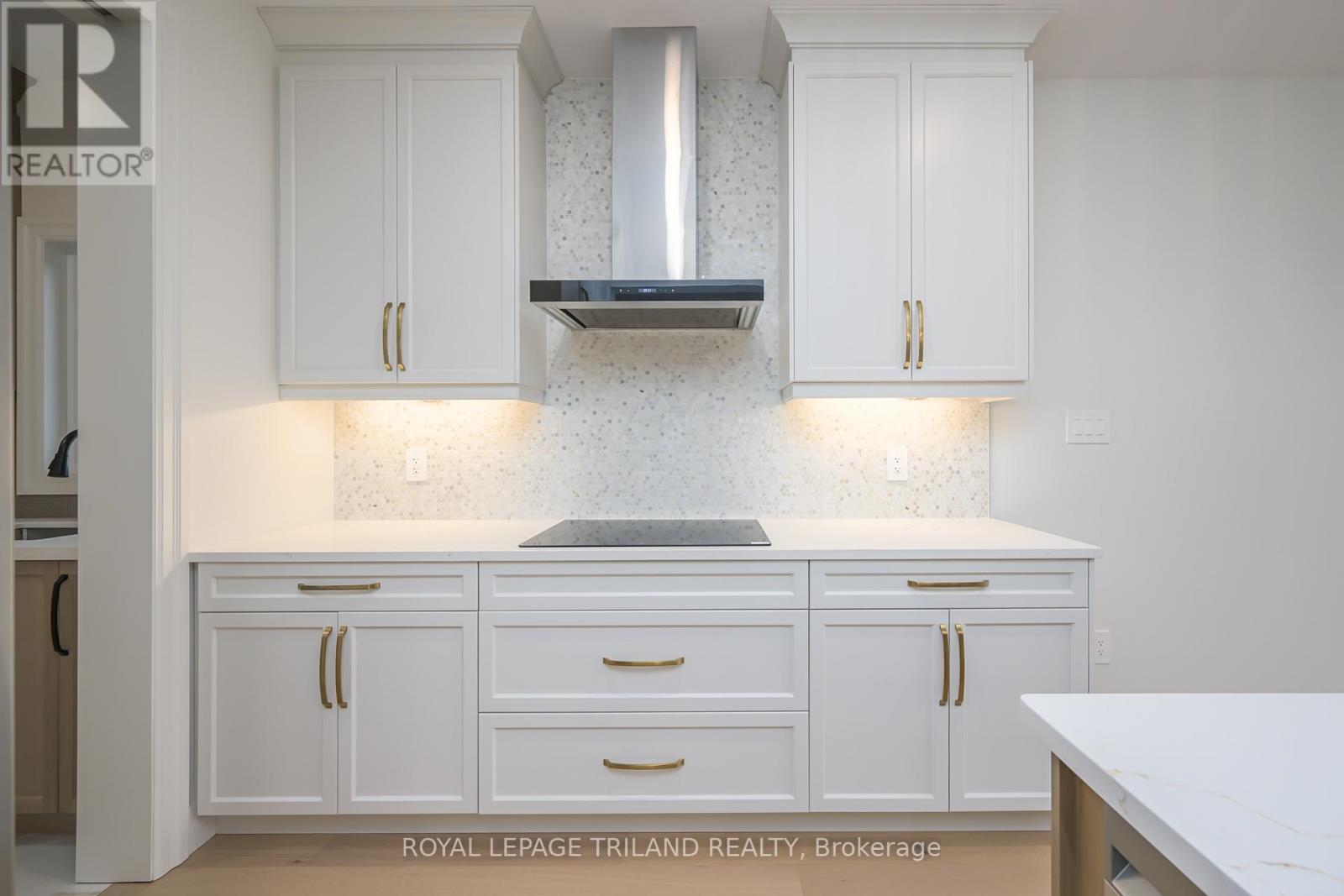 4211 Liberty Crossing, London South, Ontario  N6P 0L1 - Photo 12 - X12411320